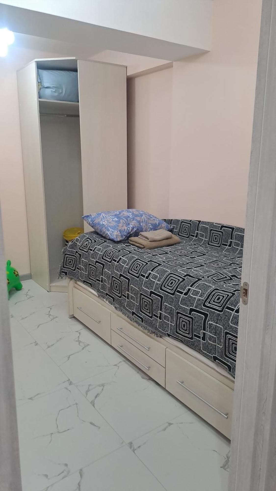Аэропорт Апартаменты 24&24 Chişinău Habitación foto